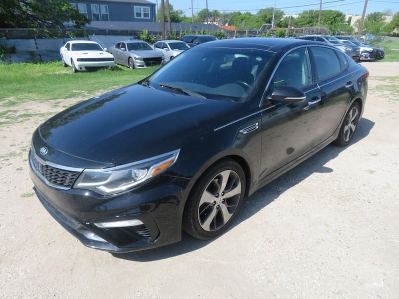 2019 Kia Optima - Image 2