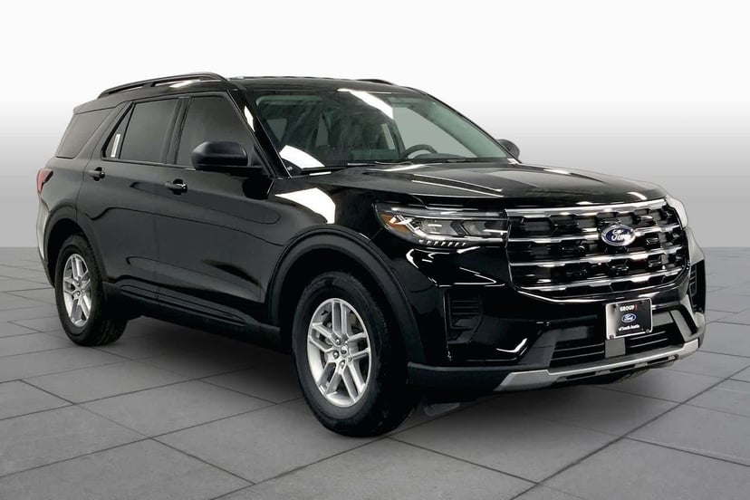 2026 Ford Explorer - Image 2