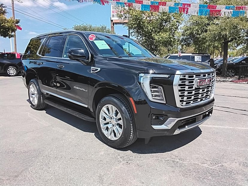 2025 GMC Yukon - Image 1