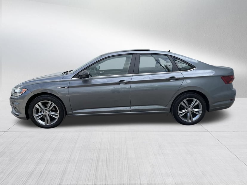 2019 Volkswagen Jetta - Image 2