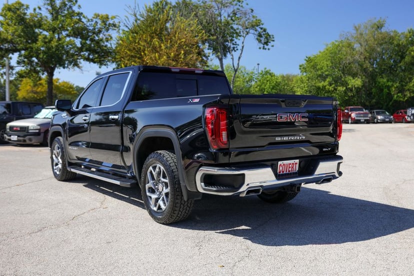 2024 GMC Sierra 1500 - Image 3