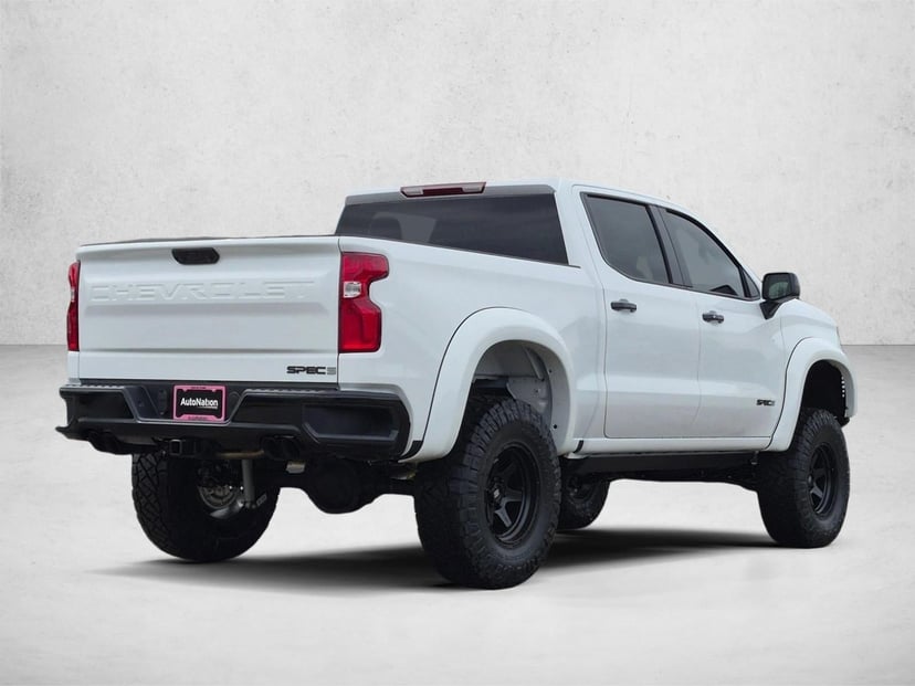 2026 Chevrolet Silverado 1500 - Image 3