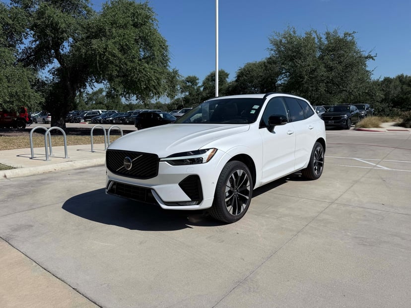 2026 Volvo XC60 - Image 1