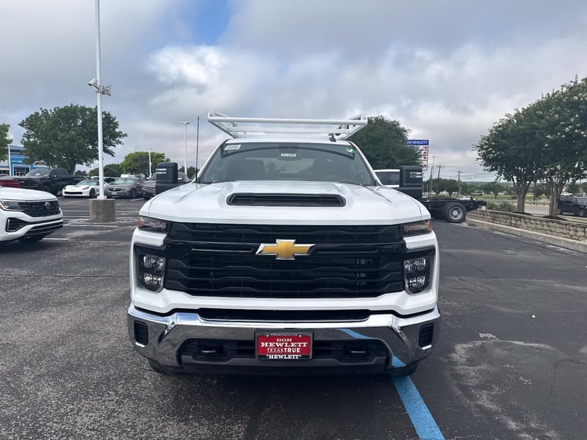 2026 Chevrolet Silverado 2500 HD - Image 3