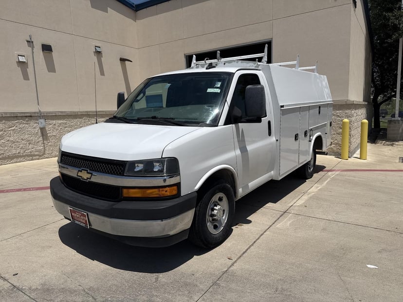 2020 Chevrolet Express Cutaway - Image 1