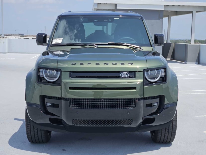 2026 Land Rover Defender - Image 3