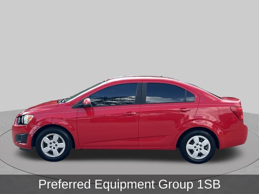2015 Chevrolet sonic - Image 2