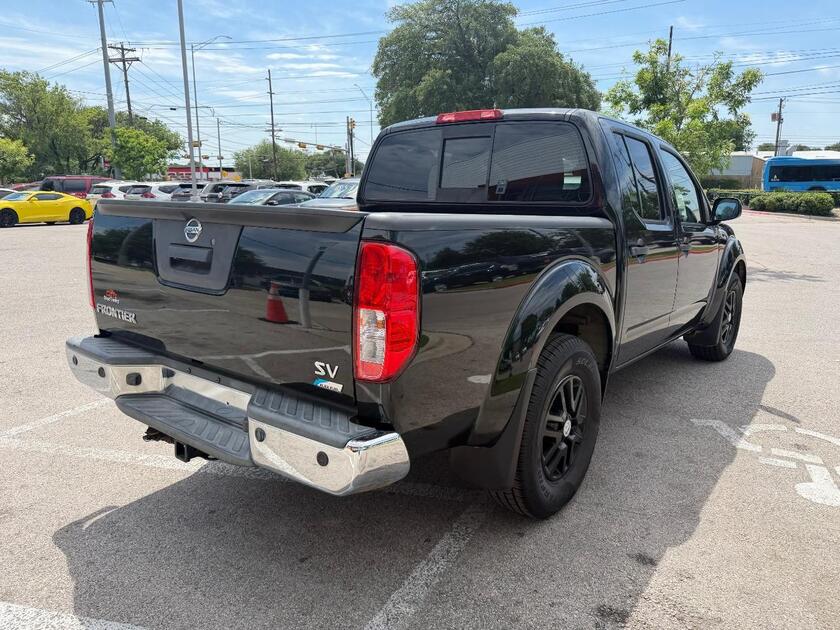 2019 Nissan Frontier - Image 2