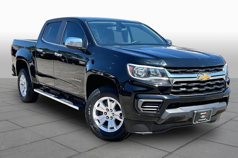 2022 Chevrolet Colorado - Image 2