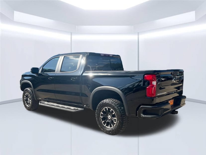 2026 Chevrolet Silverado 1500 - Image 2