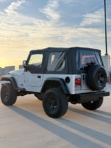 2006 Jeep Wrangler - Preview 13