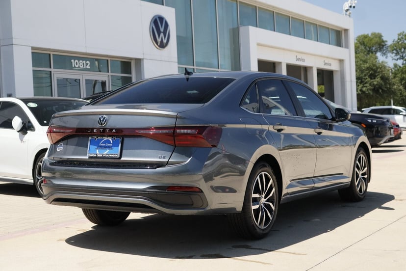 2026 Volkswagen Jetta - Image 3