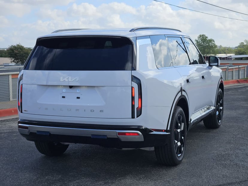 2027 Kia Telluride - Image 1