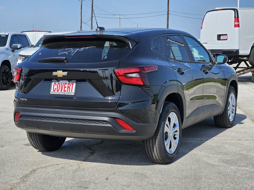2026 Chevrolet Trax - Image 2