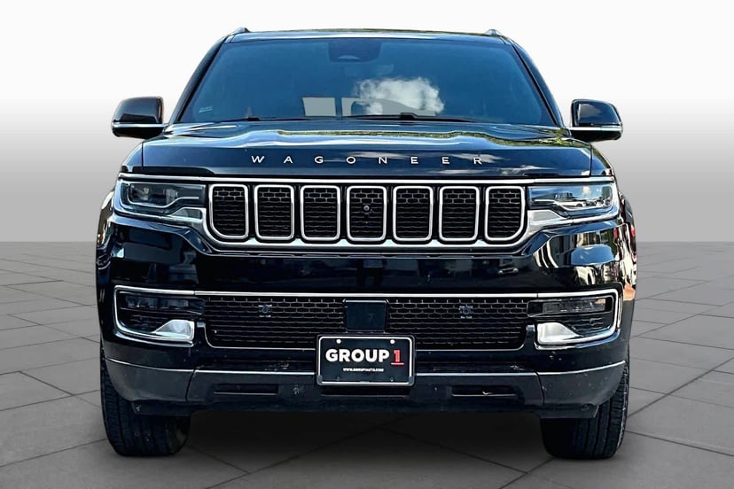 2022 Jeep Wagoneer - Image 3
