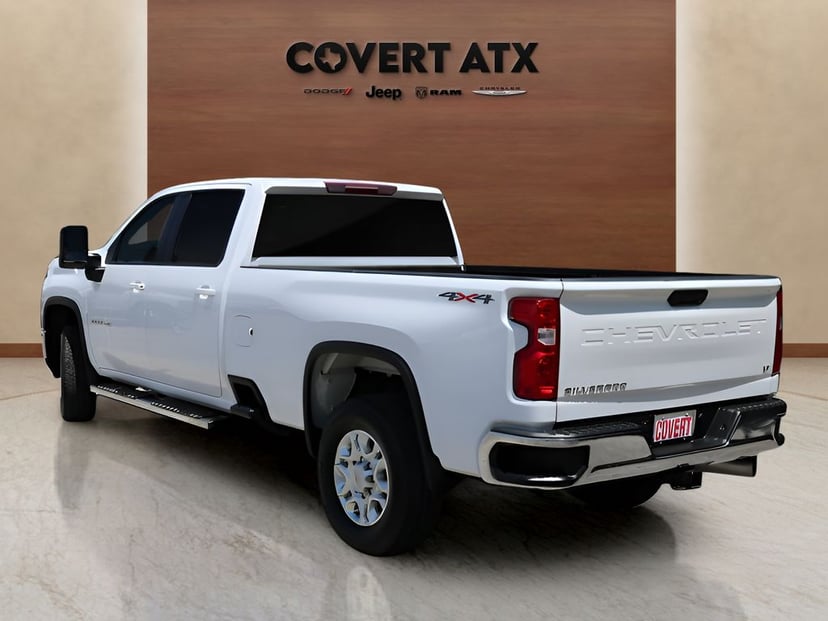 2025 Chevrolet Silverado - Image 3