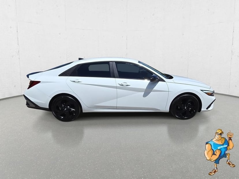 2026 Hyundai Elantra - Image 2