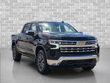 2023 Chevrolet Silverado - Preview 3