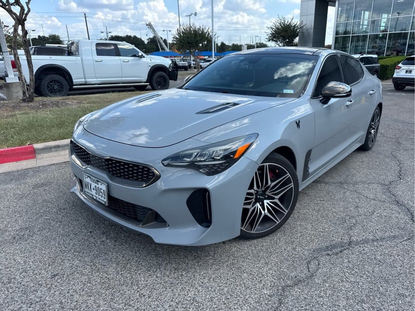 2022 Kia stinger - Image 1