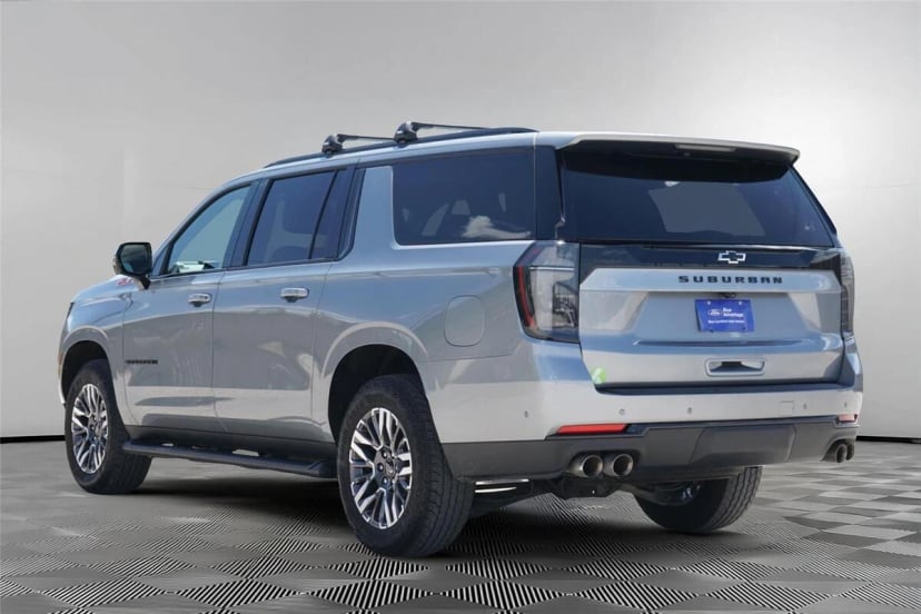 2026 Chevrolet Suburban - Image 3