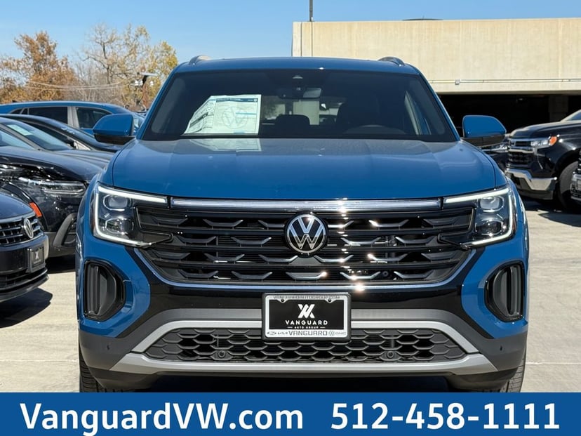 2026 Volkswagen Atlas Cross Sport - Image 3