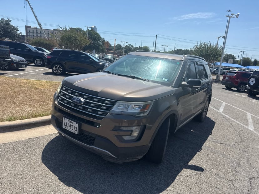 2016 Ford Explorer - Image 1