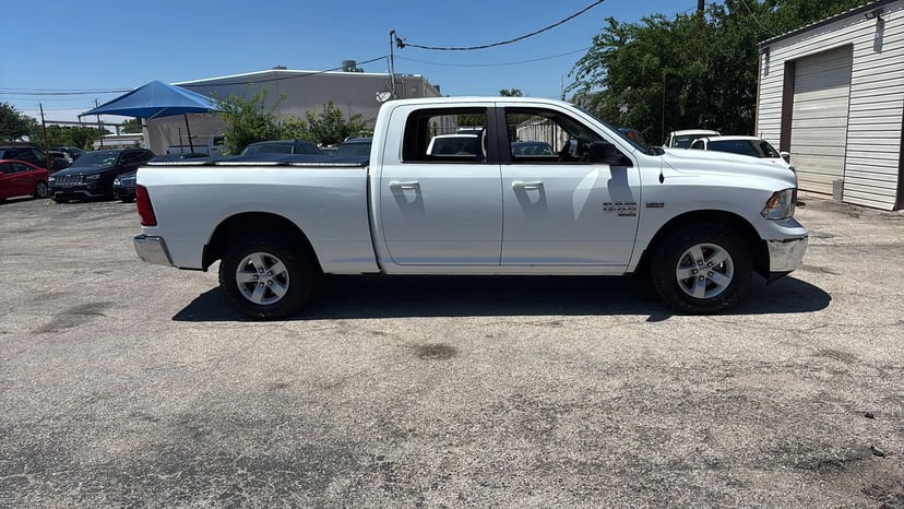 2019 Dodge 1500 - Image 2