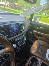 2017 Chrysler Pacifica - Preview 13