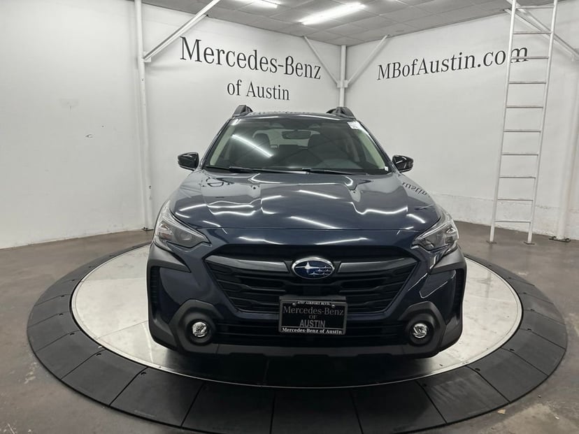 2025 Subaru Outback - Image 3