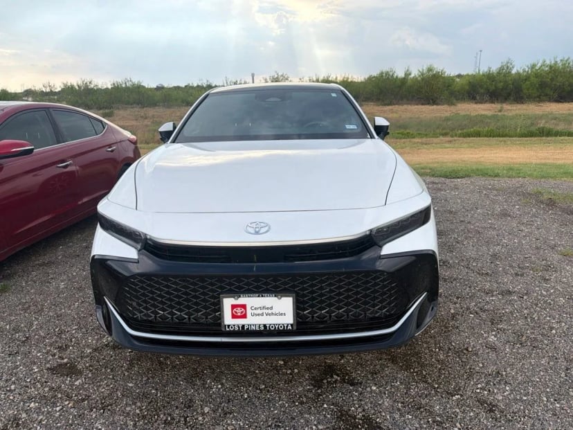 2023 Toyota crown - Image 3