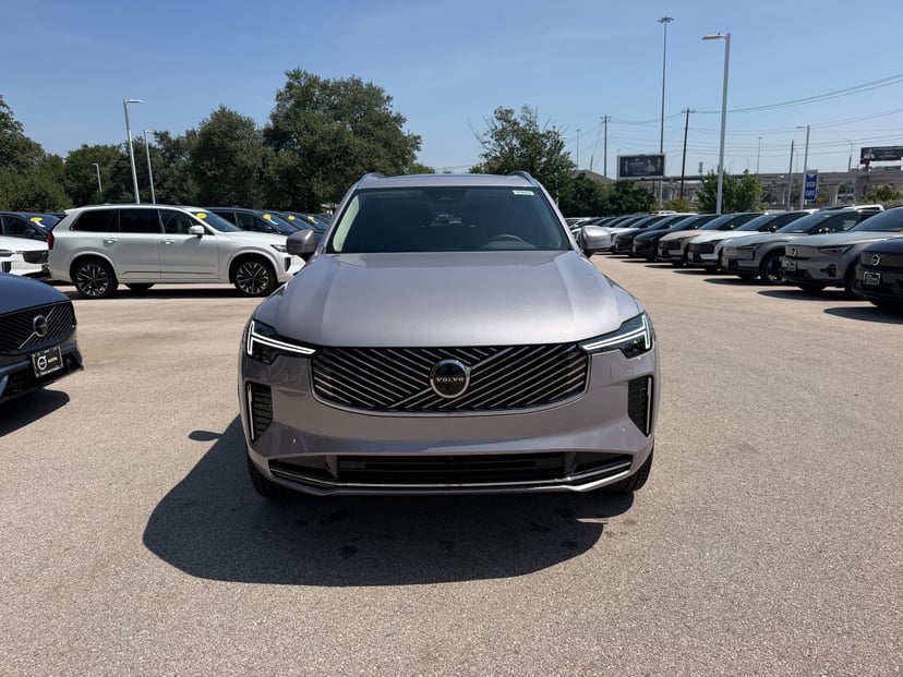 2026 Volvo XC90 - Image 3