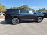 2026 GMC Yukon XL - Preview 10