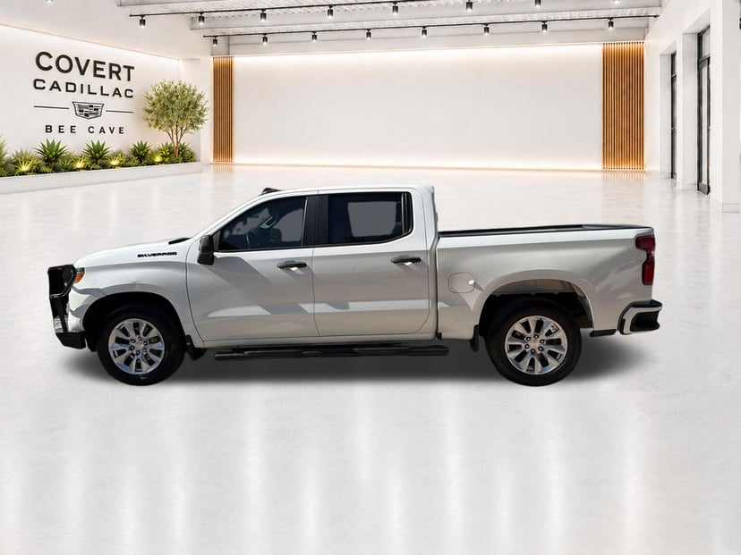2022 Chevrolet Silverado - Image 3