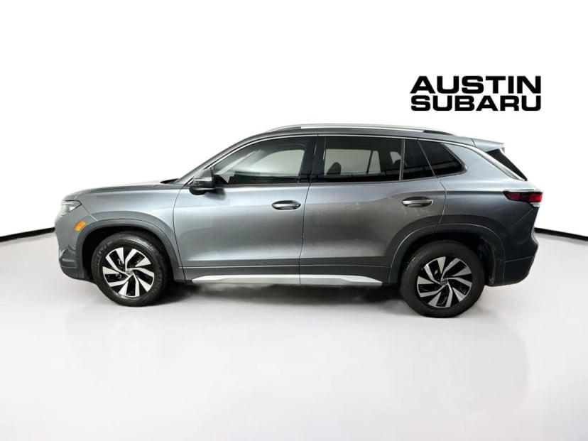 2025 Volkswagen Tiguan - Image 2