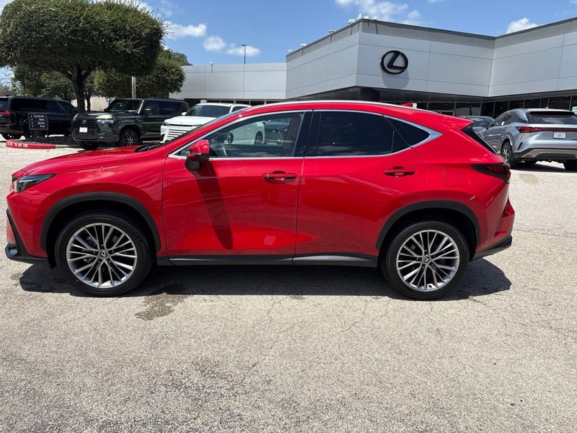 2025 Lexus NX - Image 2