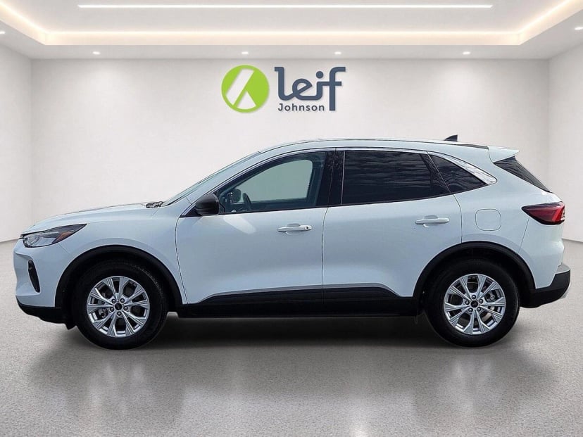 2024 Ford Escape - Image 2