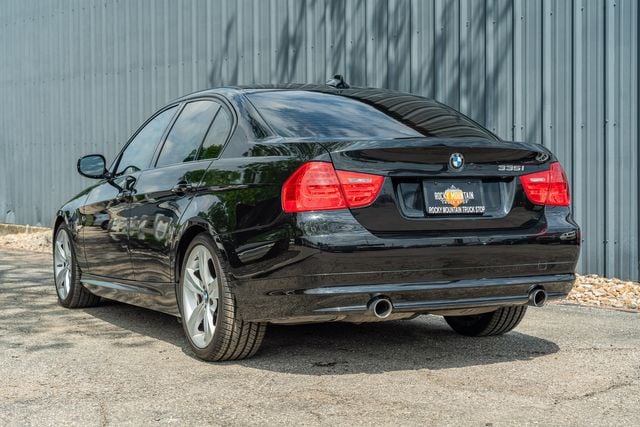 2009 BMW 335i - Image 2