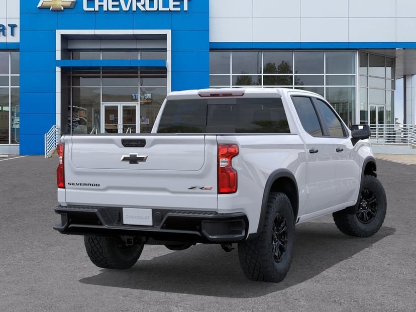 2026 Chevrolet Silverado 1500 - Image 2
