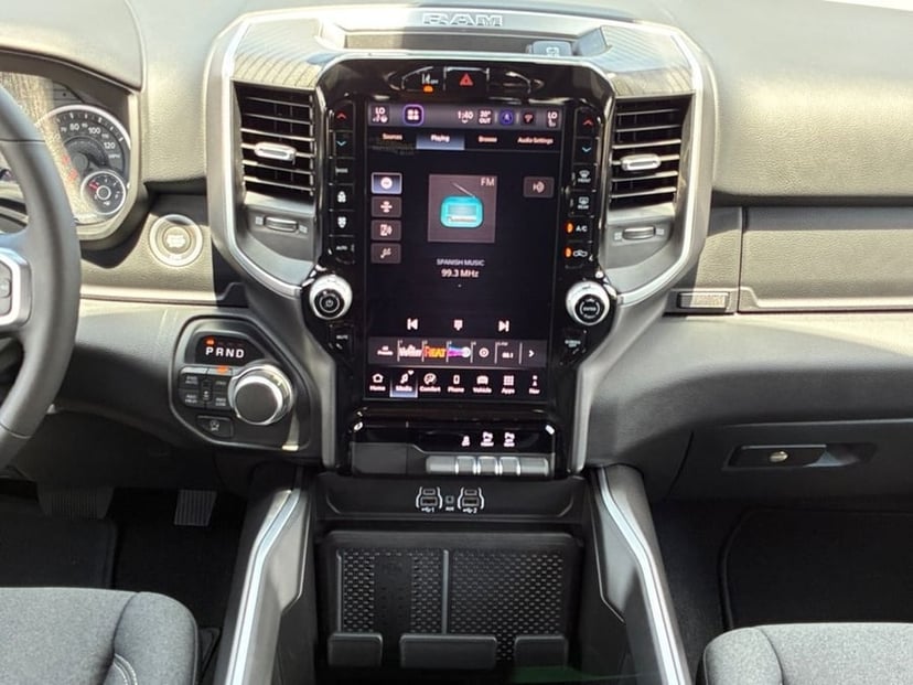 2026 Ram 1500 - Image 2