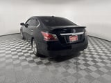 2015 Nissan Altima - Preview 3