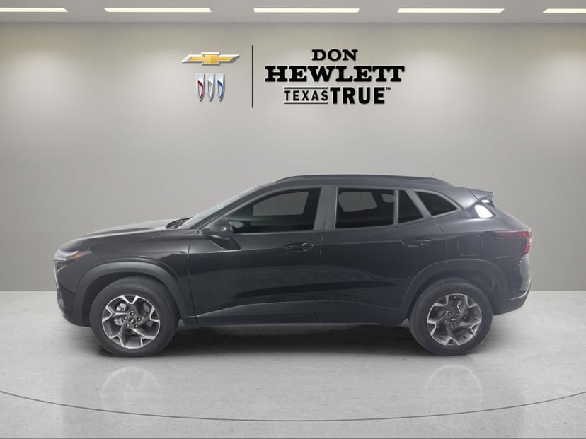 2024 Chevrolet Trax - Image 1
