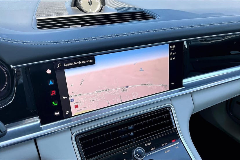 2022 Porsche Panamera - Image 2