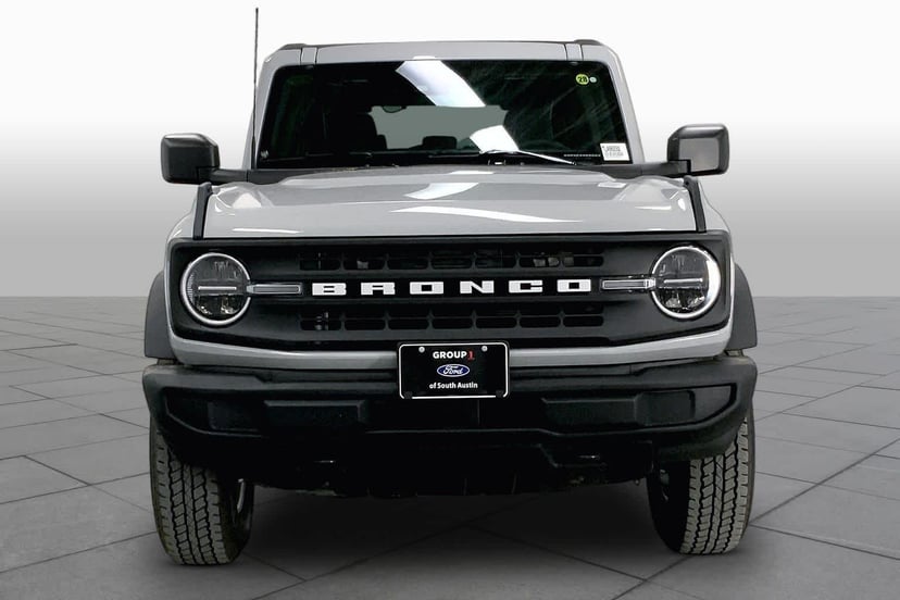 2026 Ford Bronco - Image 3