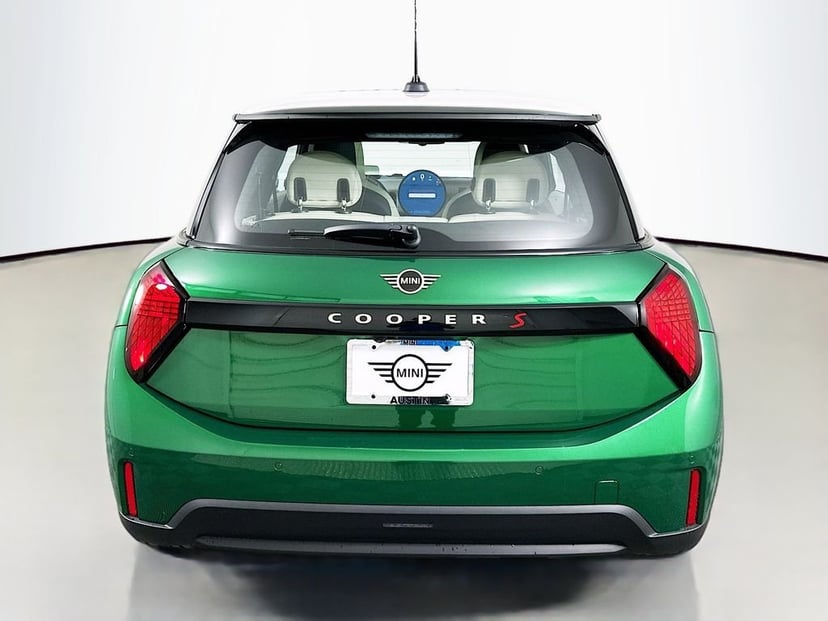 2026 MINI Hardtop - Image 2