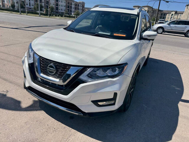 2019 Nissan Rogue - Image 1
