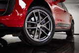 2026 Porsche Macan - Preview 12