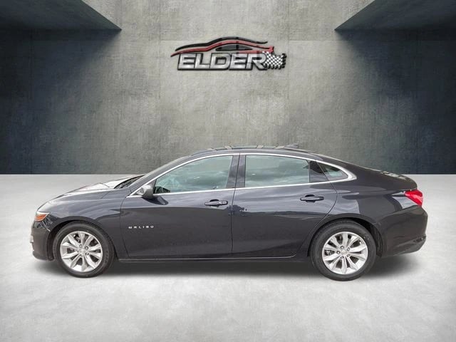 2023 Chevrolet Malibu - Image 2