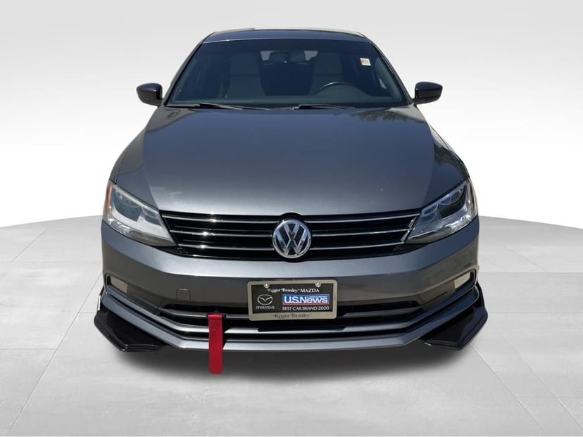 2016 Volkswagen Jetta - Image 2