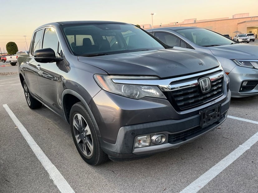 2019 Honda Ridgeline - Image 1