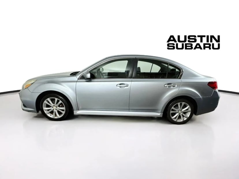 2013 Subaru Legacy - Image 2